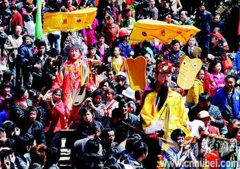 陽(yáng)新富池“三月三”民間廟會(huì)